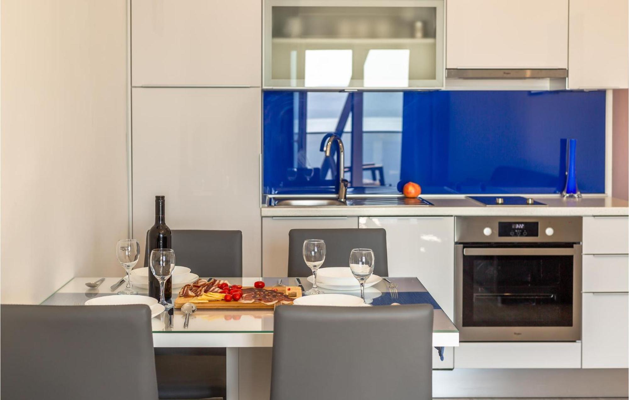 Amazing Apartment In Medici With Kitchen Kutlesa Екстер'єр фото
