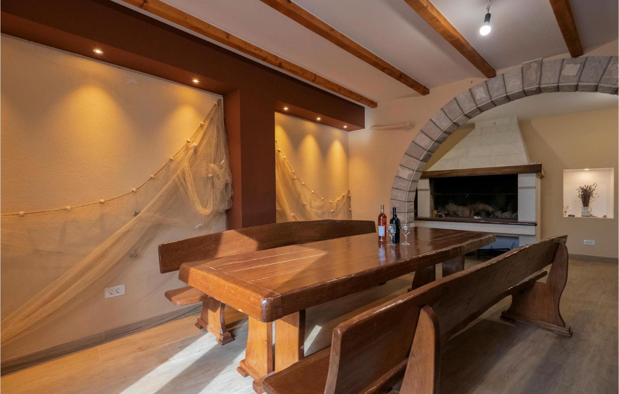 Amazing Apartment In Medici With Kitchen Kutlesa Екстер'єр фото